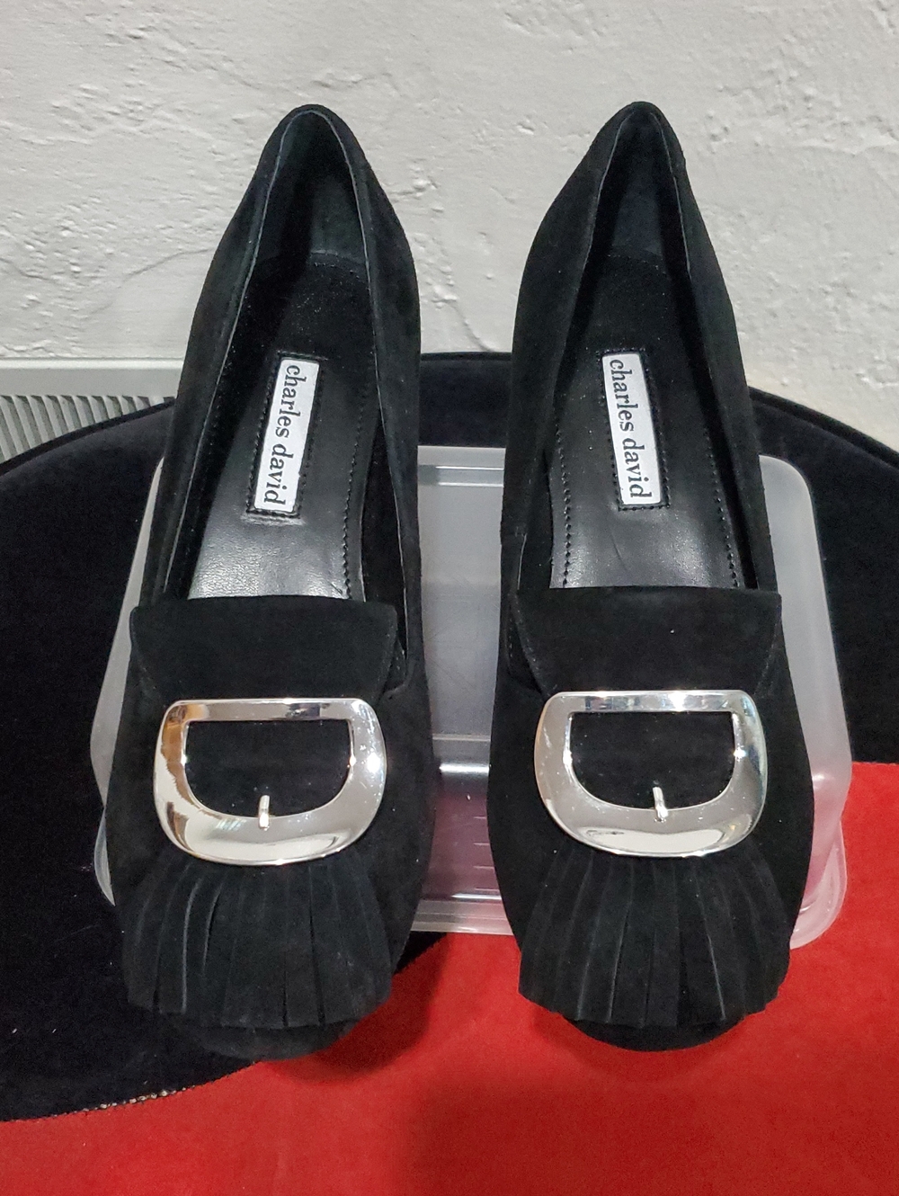 Charles David Kiltie Fringe Black Suede Heeled Loafers Size 8